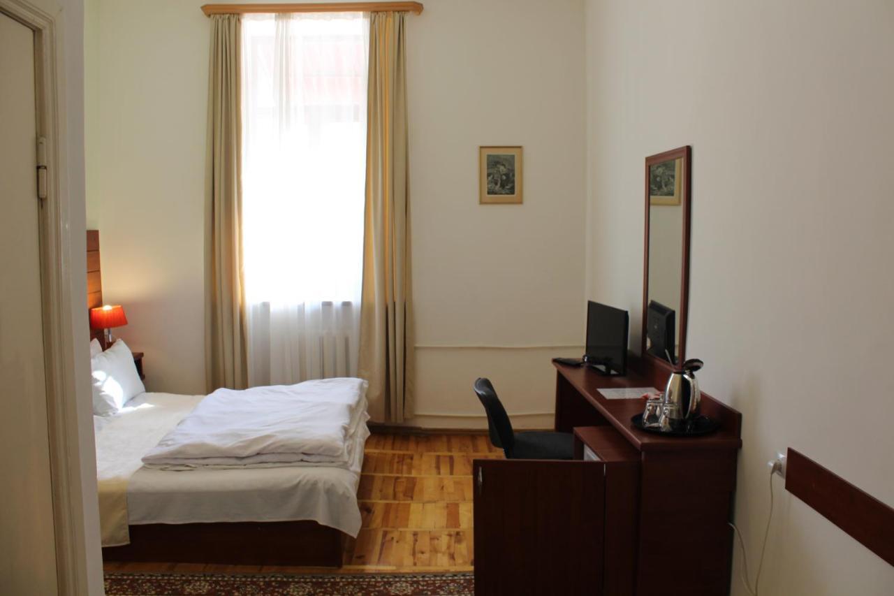 Diligence Hotel & Restaurant Dilidjan Extérieur photo