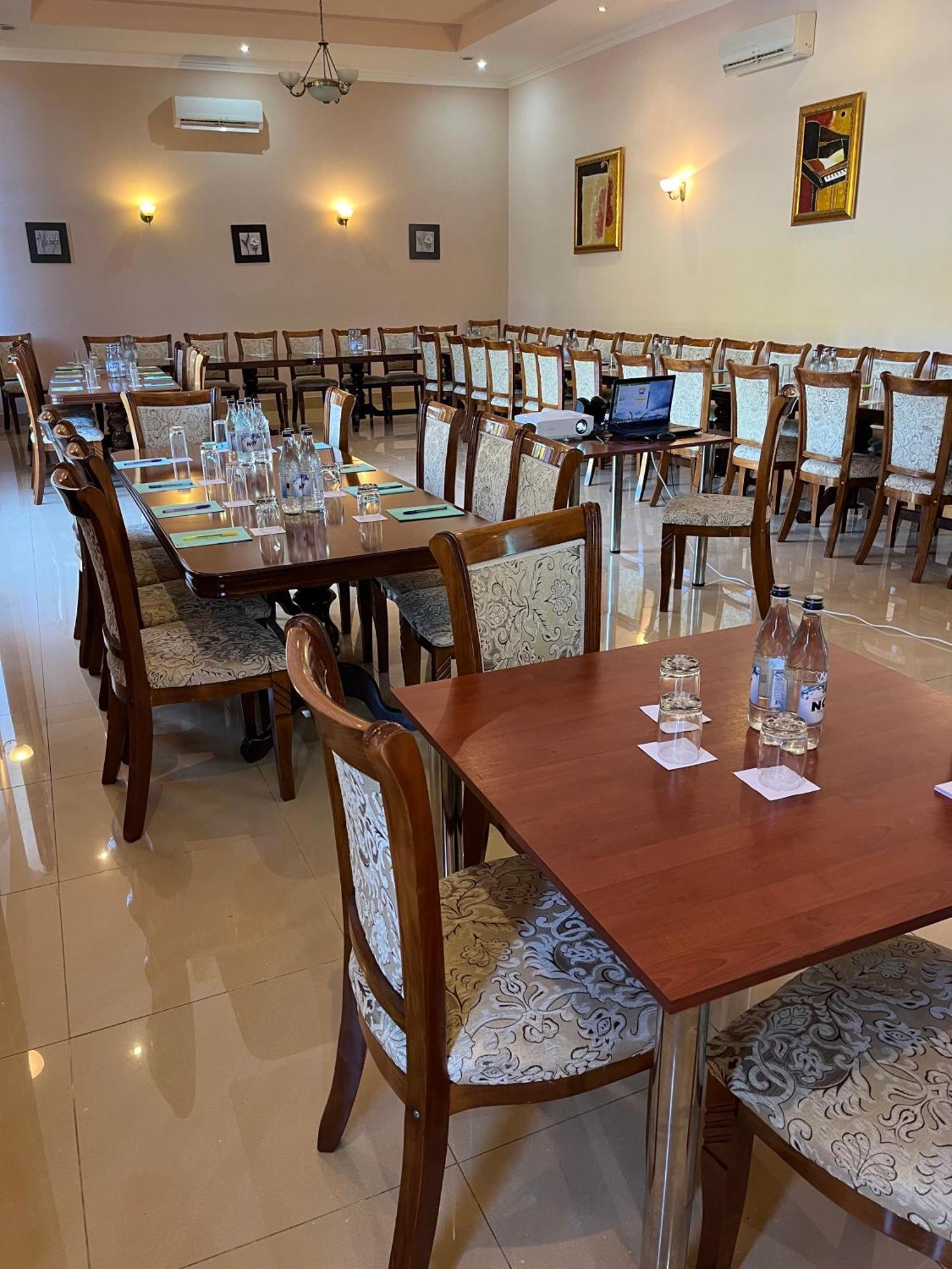 Diligence Hotel & Restaurant Dilidjan Extérieur photo
