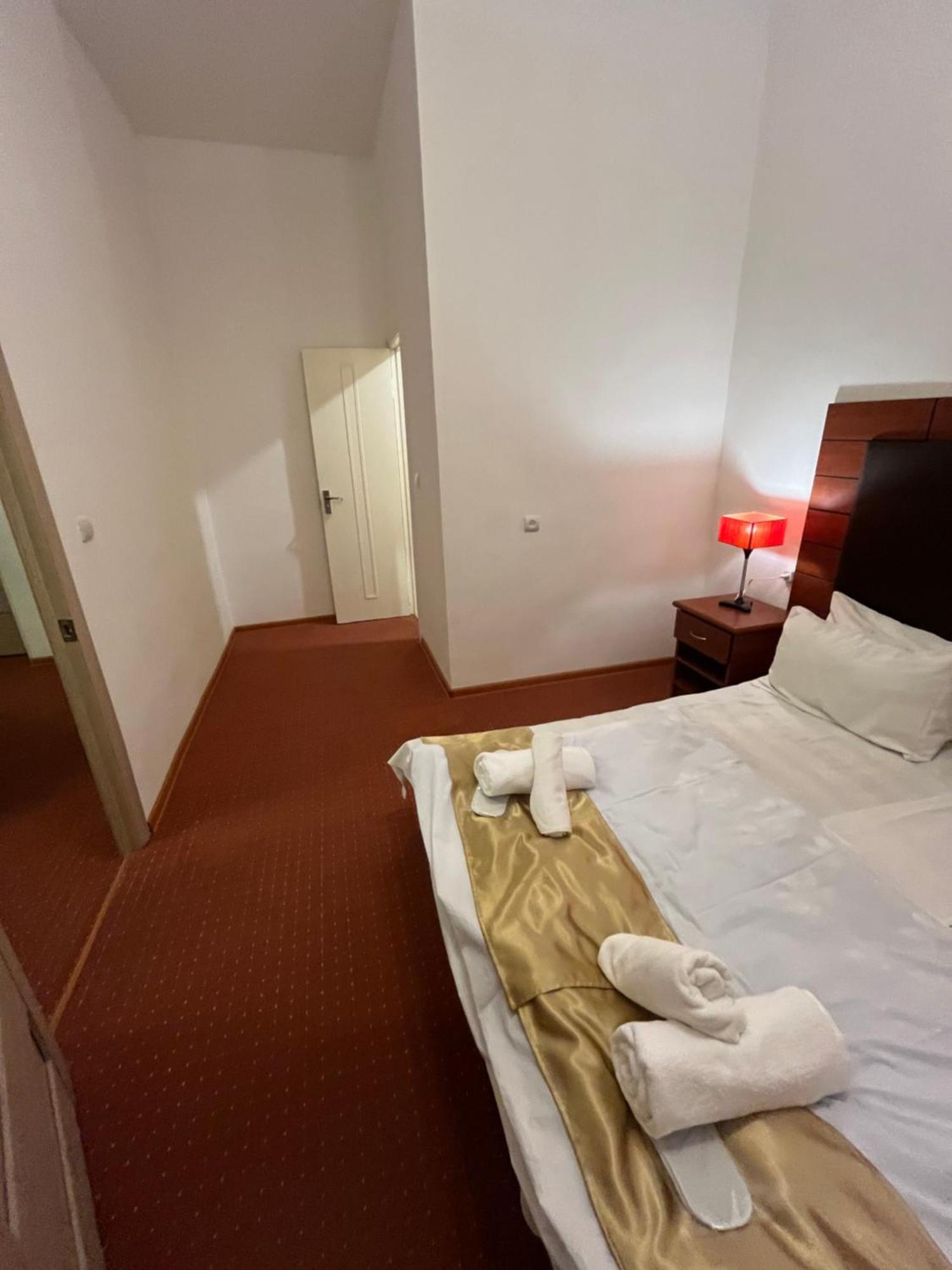 Diligence Hotel & Restaurant Dilidjan Extérieur photo