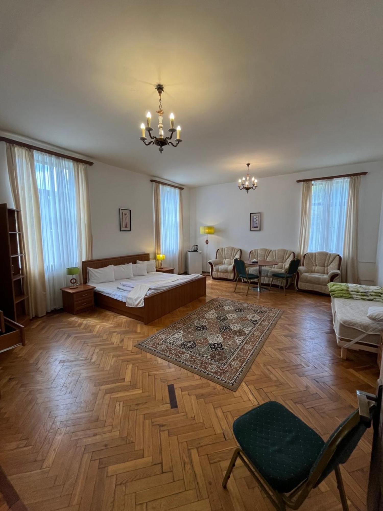 Diligence Hotel & Restaurant Dilidjan Extérieur photo