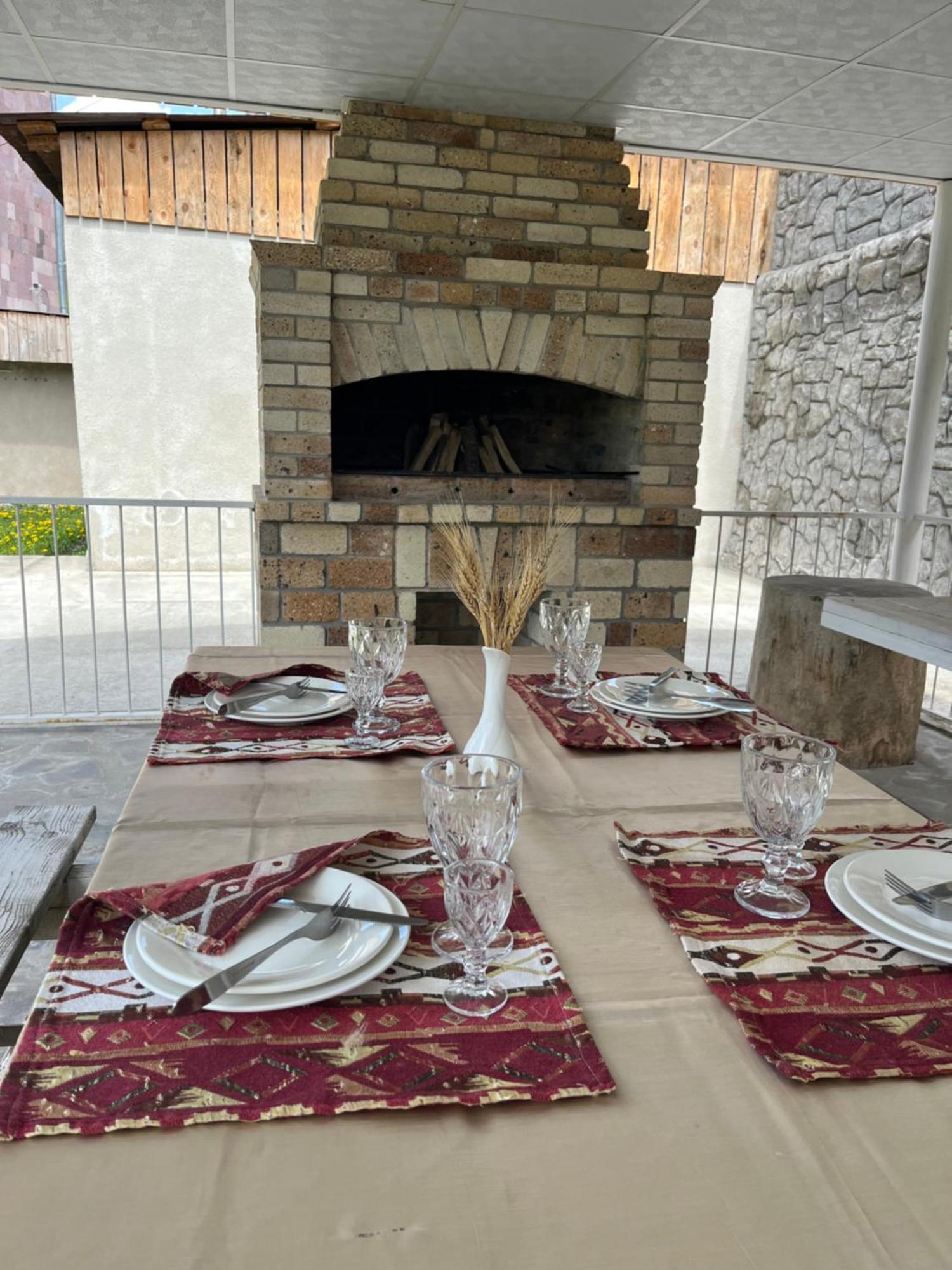 Diligence Hotel & Restaurant Dilidjan Extérieur photo